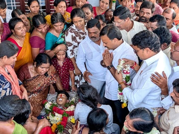జనగామలో విషాదం.. పదేళ్ల బాలుడు మృతి