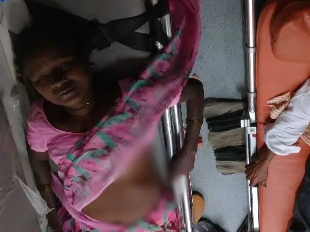 బైక్ పైనుంచి పడి ఇద్దరికి గాయాలు
