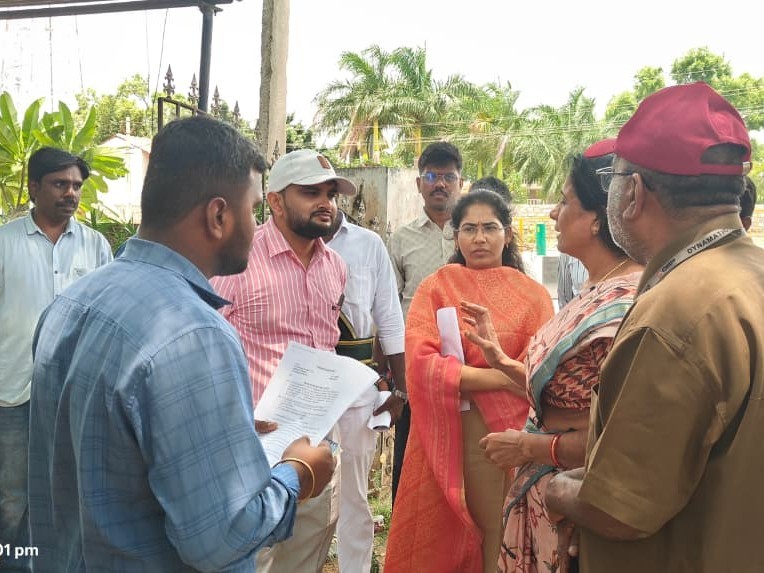 ‘పరిహార చెల్లింపులు త్వరగా పూర్తి చేయాలి’