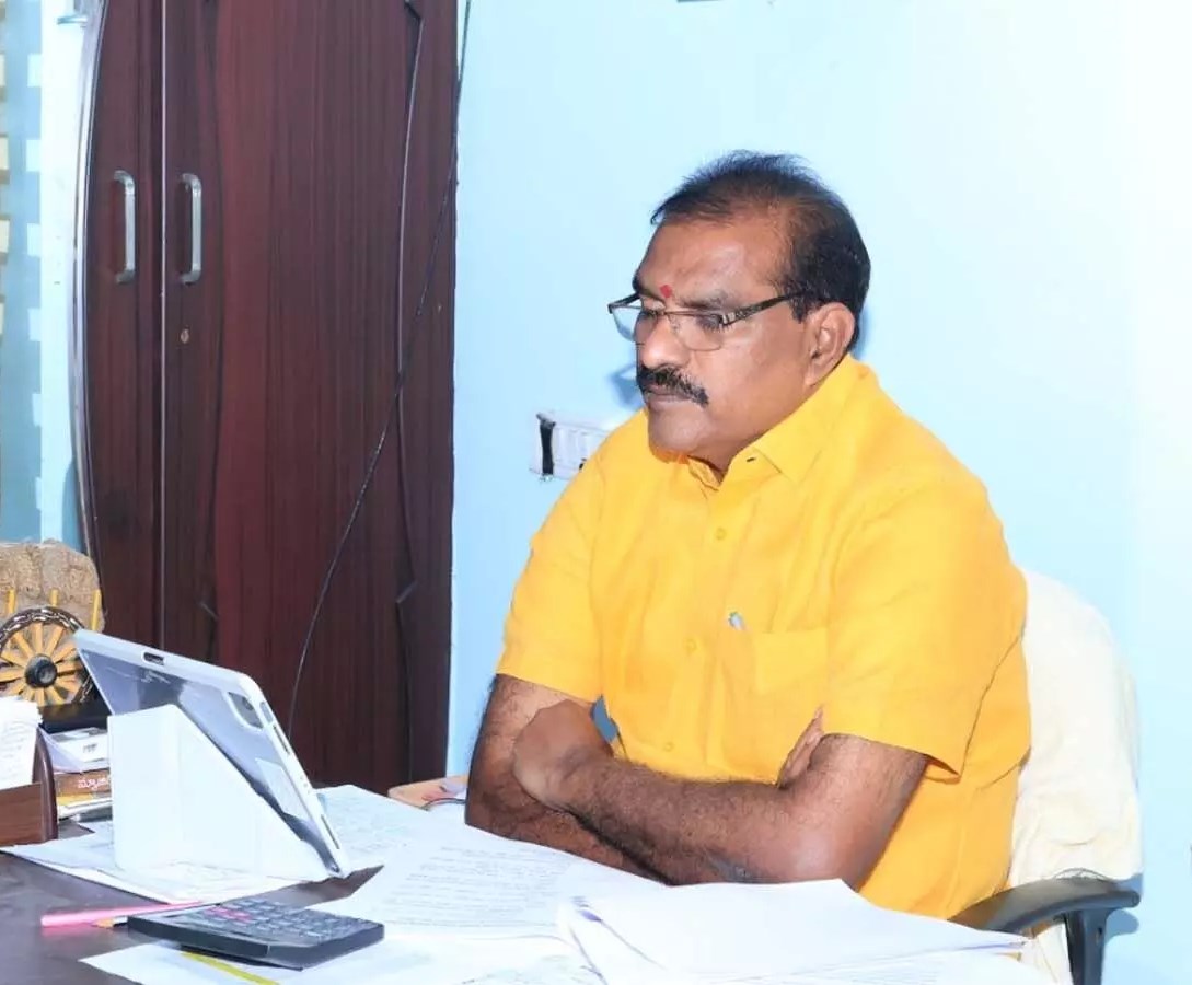 ఈ ఏడాదే అనకాపల్లి వరకు గోదావరి జలాలు వెళ్లాలి: మంత్రి నిమ్మల