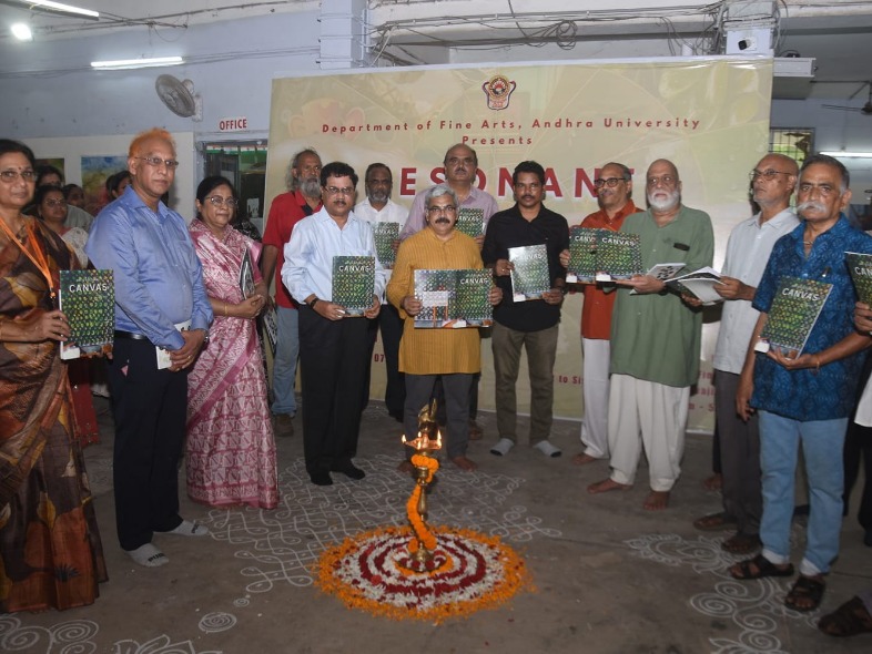 వైభవంగా చిత్రకళా ప్రదర్శన ప్రారంభం