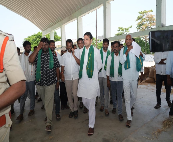 తడిసిన ధాన్యాన్నీ కొనుగోలు చేస్తాం: మంత్రి