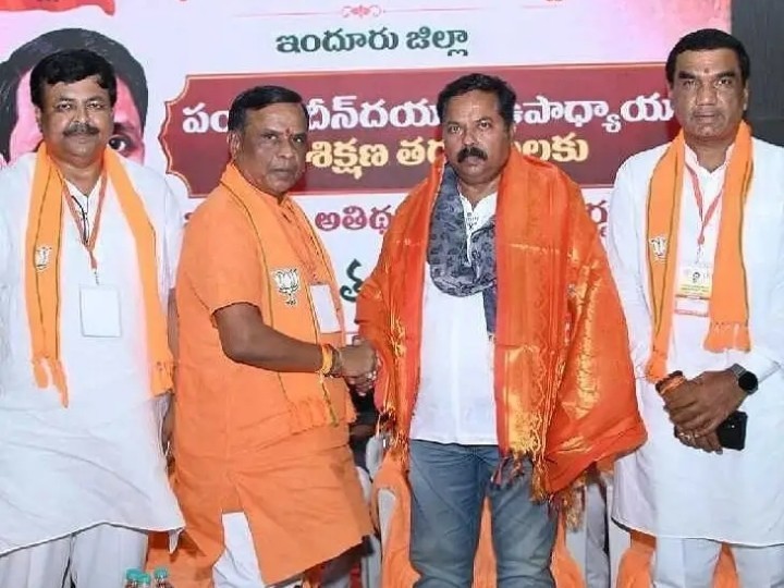 కేంద్ర పథకాలను ప్రజల్లో తీసుకెళ్లాలి: MLA