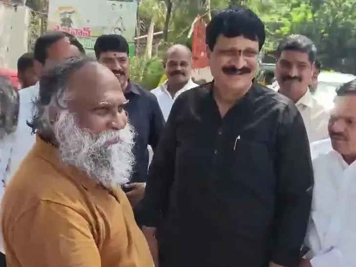 ఎమ్మెల్యేకి జగ్గారెడ్డి రాజకీయ పాఠాలు
