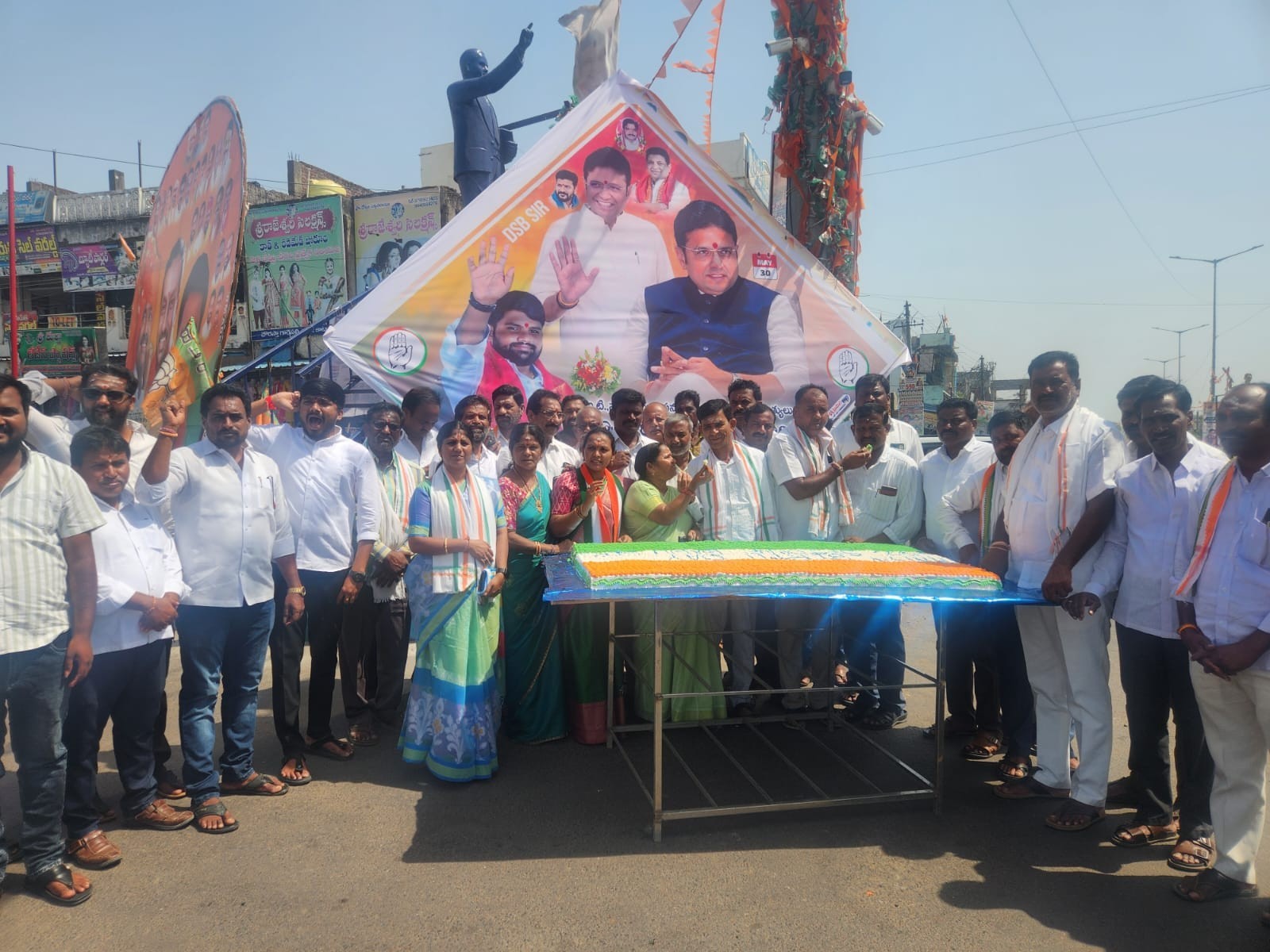 కాటారంలో మంత్రి శ్రీధర్ బాబు జన్మదిన వేడుకలు