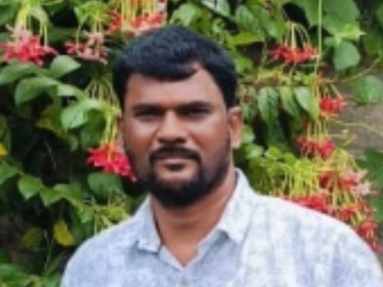 తెలుగు సాహిత్య మహాసభలకు శ్రీనివాస్‌కు ఆహ్వానం