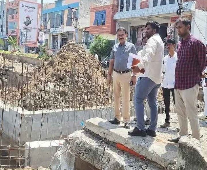 ‘డ్రైనేజీ పనులు వేగంగా పూర్తి చేయాలి’