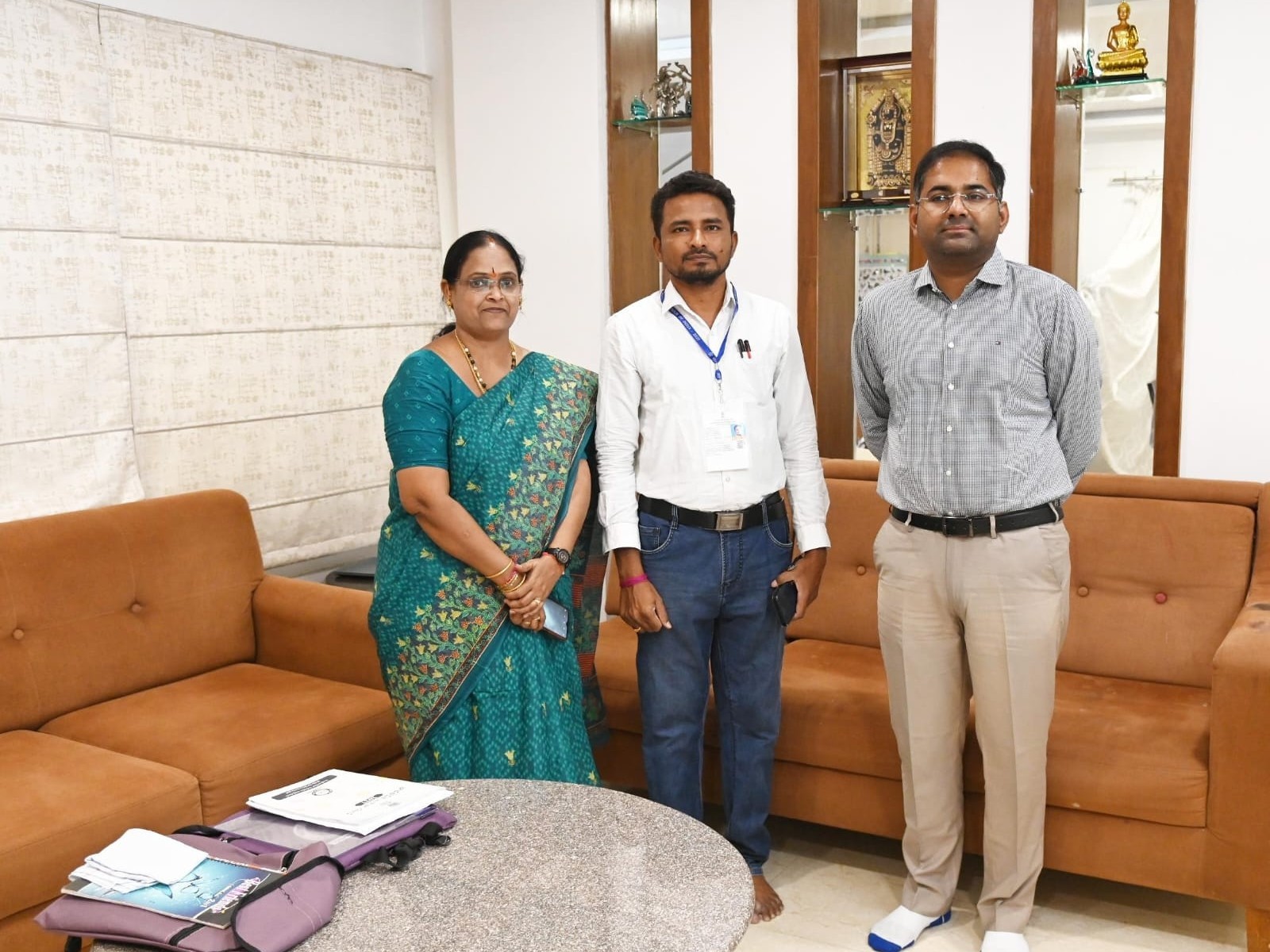 హౌస్ లిస్టింగ్ సర్వేకు ప్రజలు సహకరించాలి: కలెక్టర్