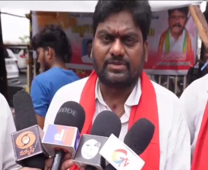 ‘సేవా కార్యక్రమాలతో జనసేన ముందుకు వెళుతుంది’