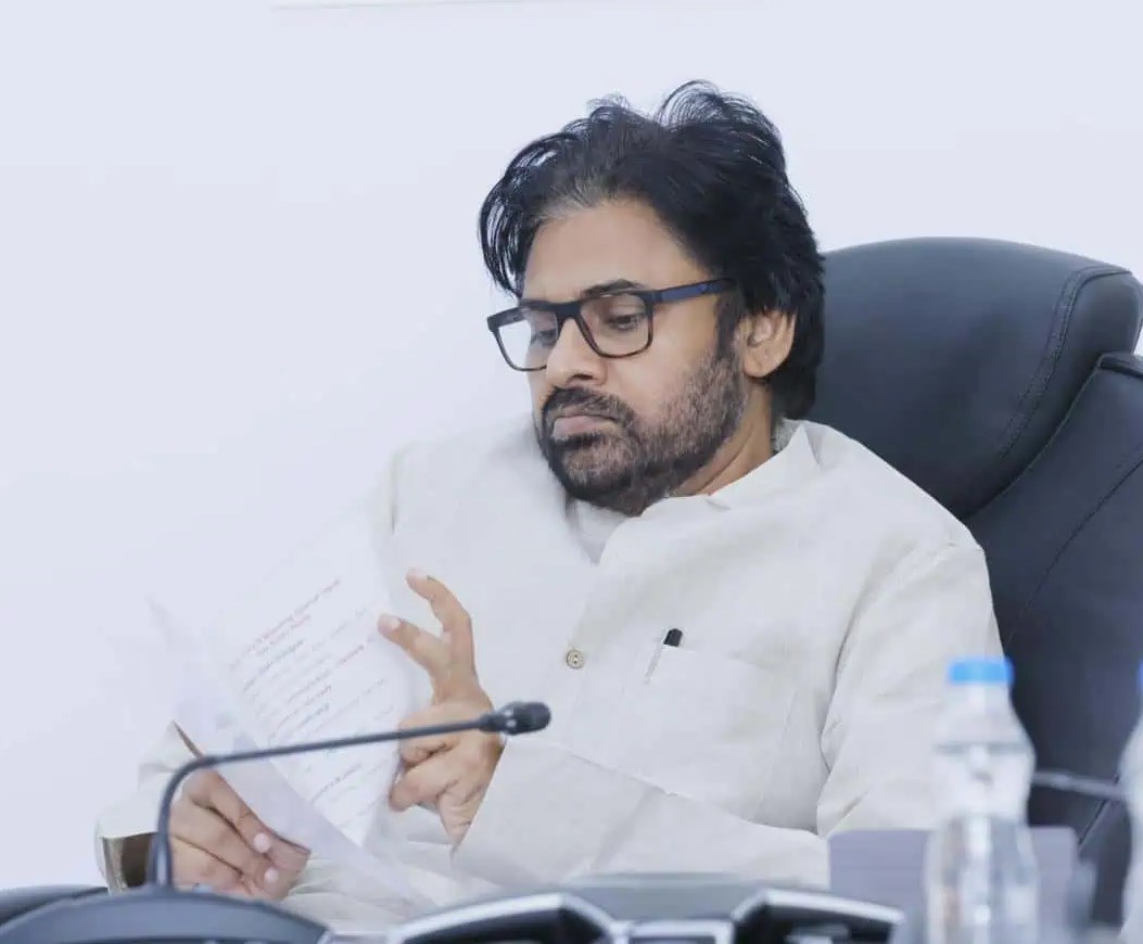 జూన్-2న తెలంగాణ జనసేన నేతలతో పవన్ భేటీ
