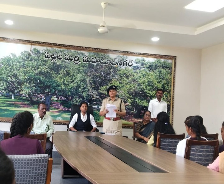 ‘యువతకు ప్రజాస్వామ్య విలువలపై అవగాహన అవసరం’