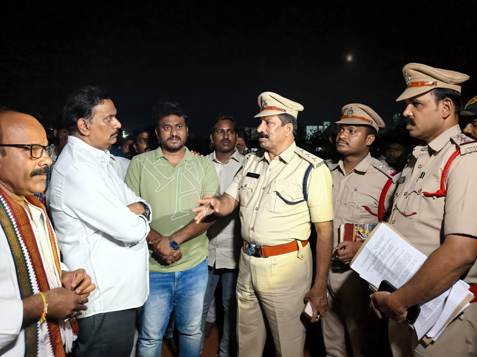 పెద్ది ఈవెంట్ ఏర్పాట్లను పరిశీలించిన ఎంపీ