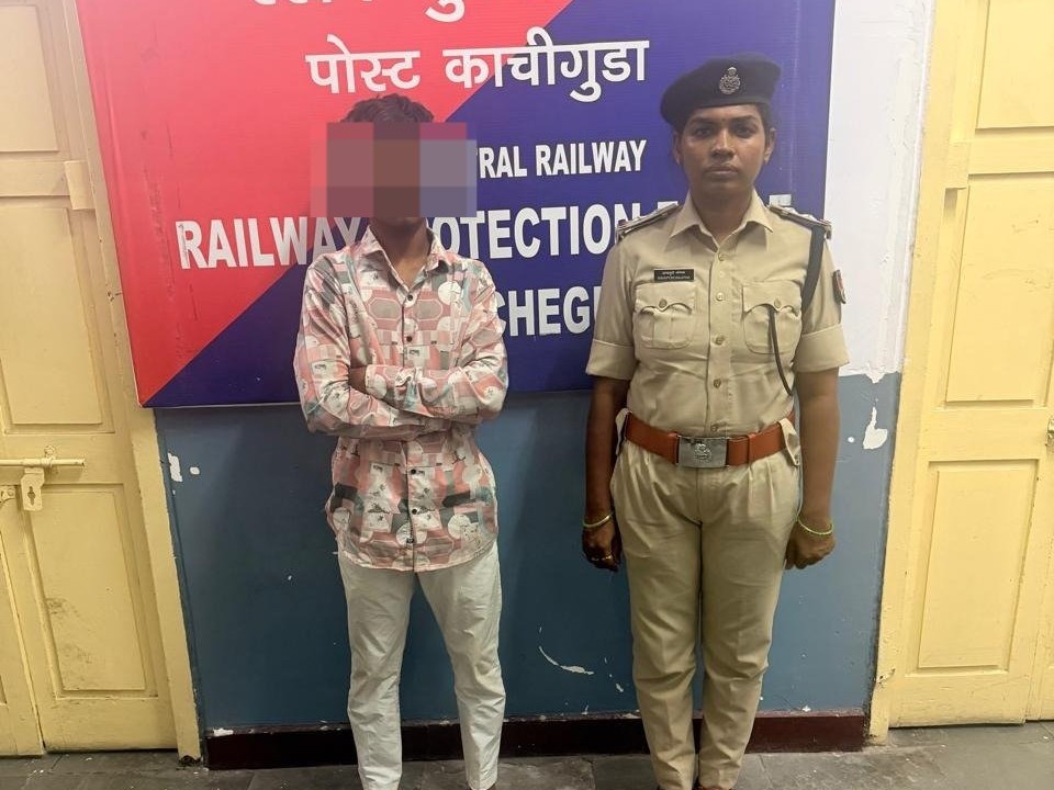 రైళ్ల పై రాళ్ల దాడులు.. నిందితుడు అరెస్ట్