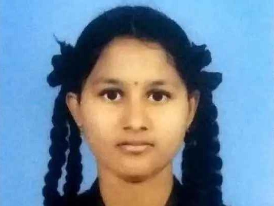బాసర IIITలో సీటు సాధించిన హర్షిత
