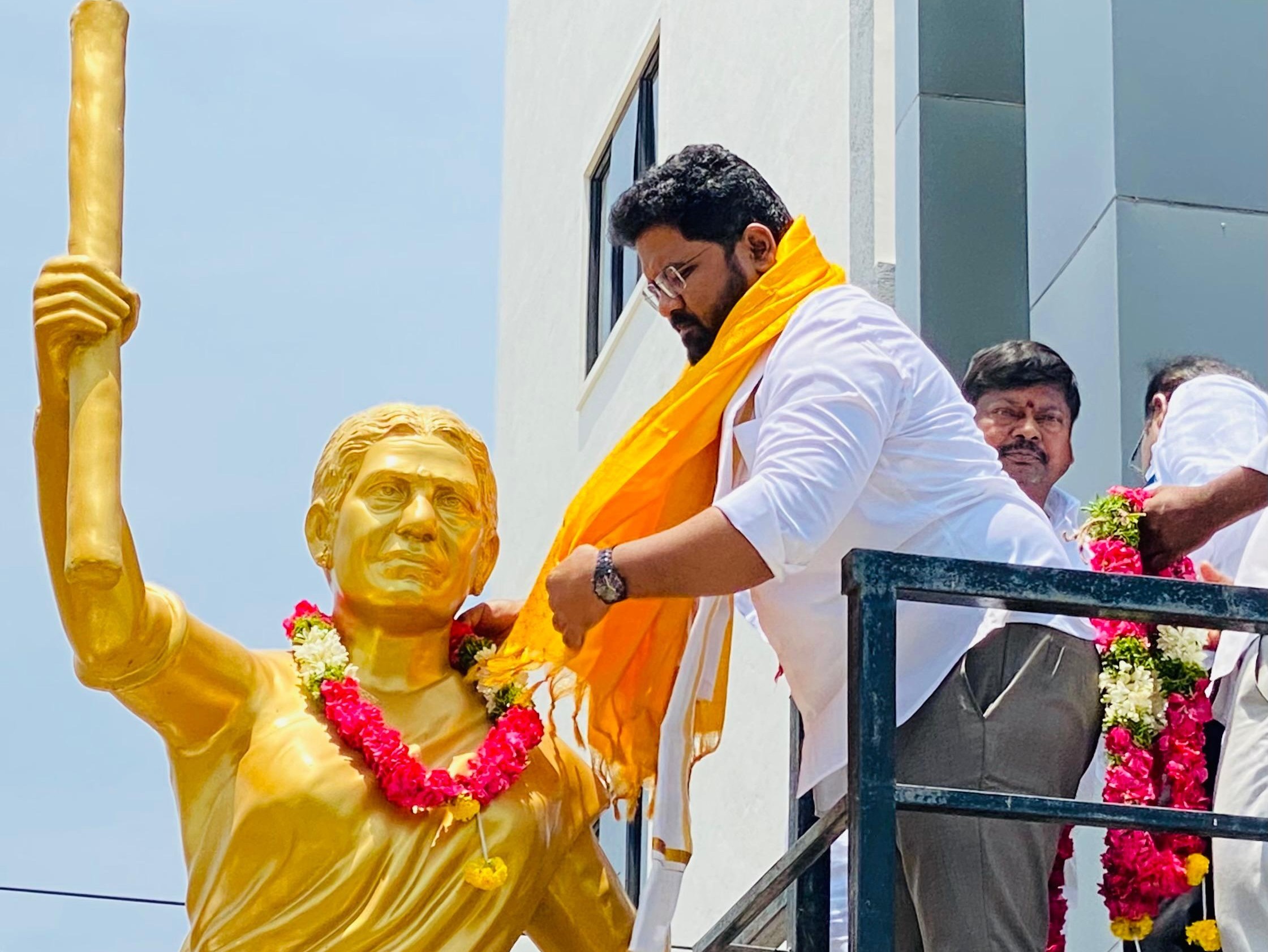 ‘చాకలి ఐలమ్మ ఆశయాలను కొనసాగిద్దాం’