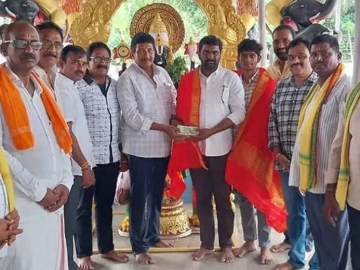కాళ్లకూరు వెంకన్న స్వామి ఆలయంకు విరాళం