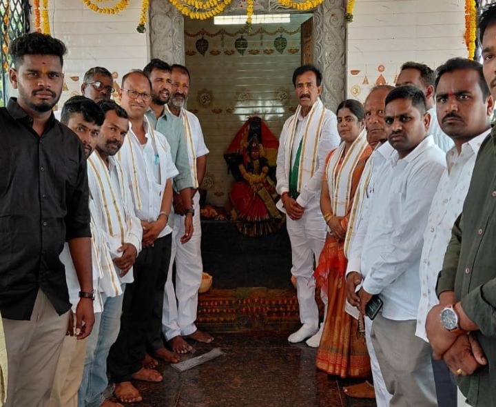 అమ్మవారిని దర్శించుకున్న వంటేరు ప్రతాప్ రెడ్డి