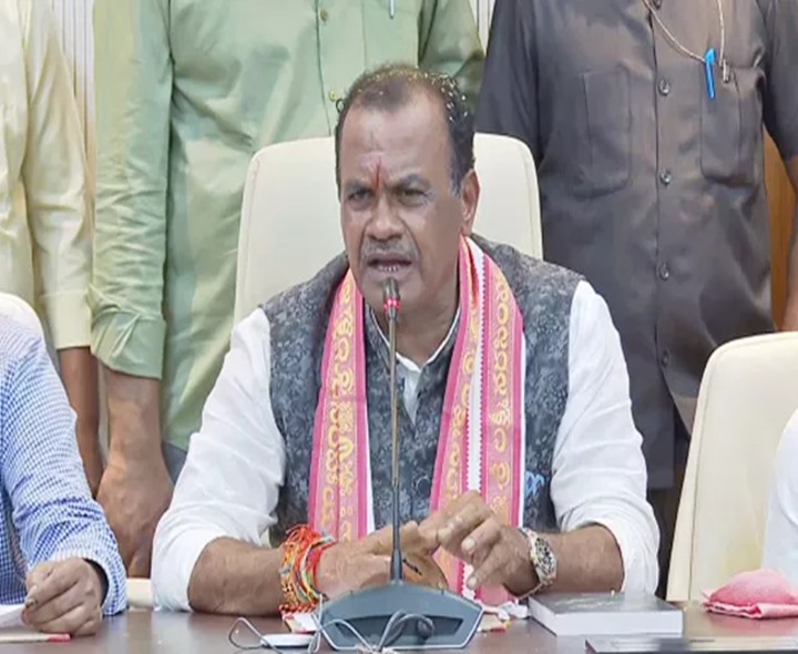 కరెంట్ ఛార్జీలపై కోమటిరెడ్డి కీలక వ్యాఖ్యలు