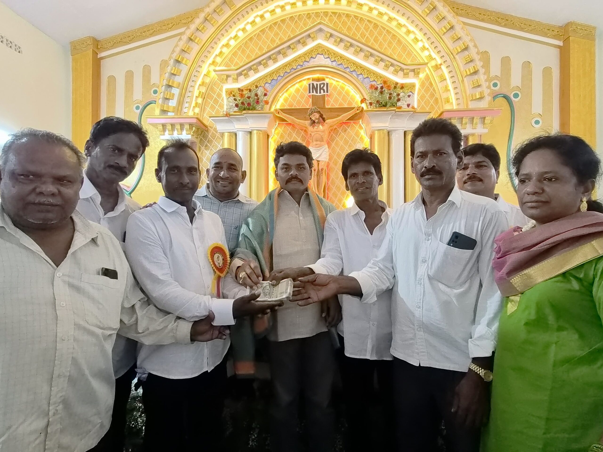 చర్చ్‌ను ప్రారంభించిన ఎమ్మెల్యే