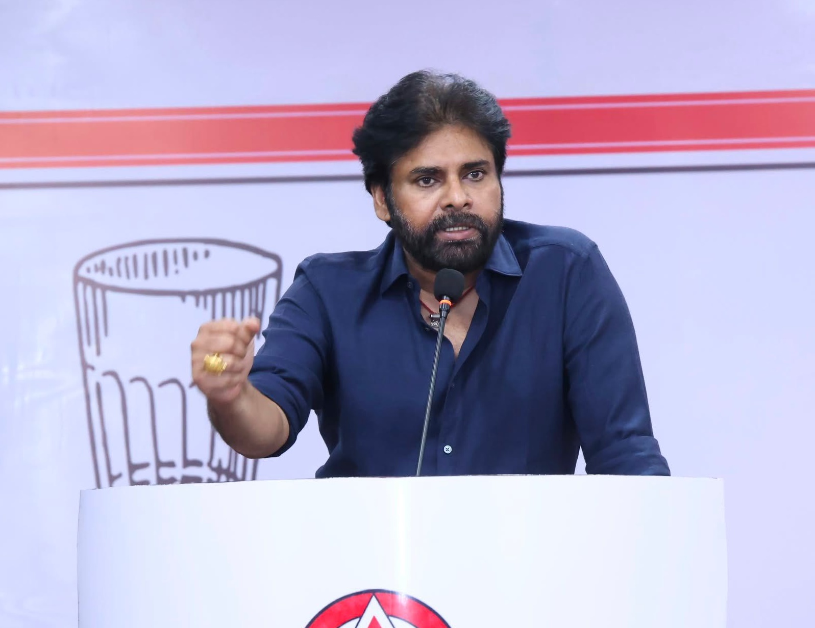 జెన్‌జీ కోసం ‘సేనాగళం’: పవన్ కళ్యాణ్