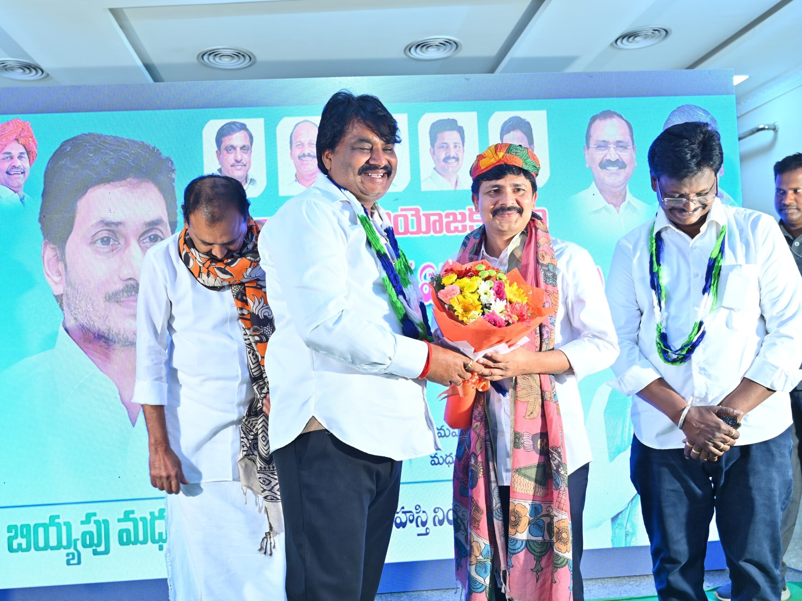 బూత్ స్థాయి బలోపేతంపై వైసీపీ దృష్టి
