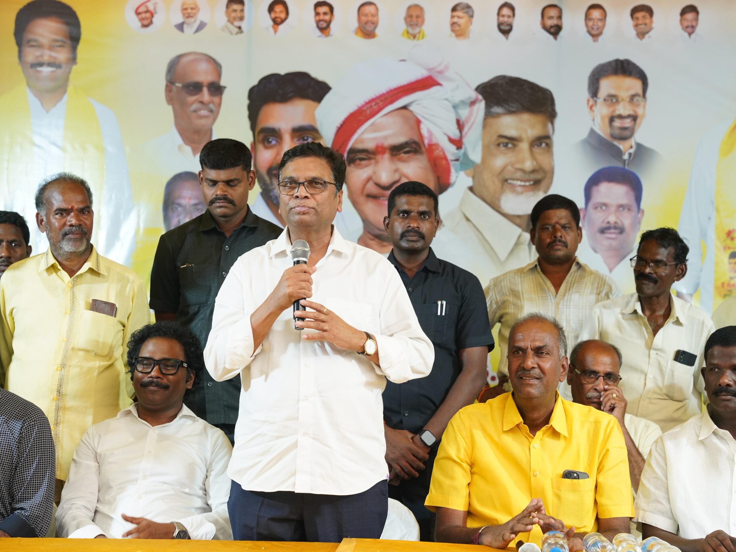 ‘అంబేద్కర్ భవనం, రైతు బజార్‌కు కృషి చేస్తా’