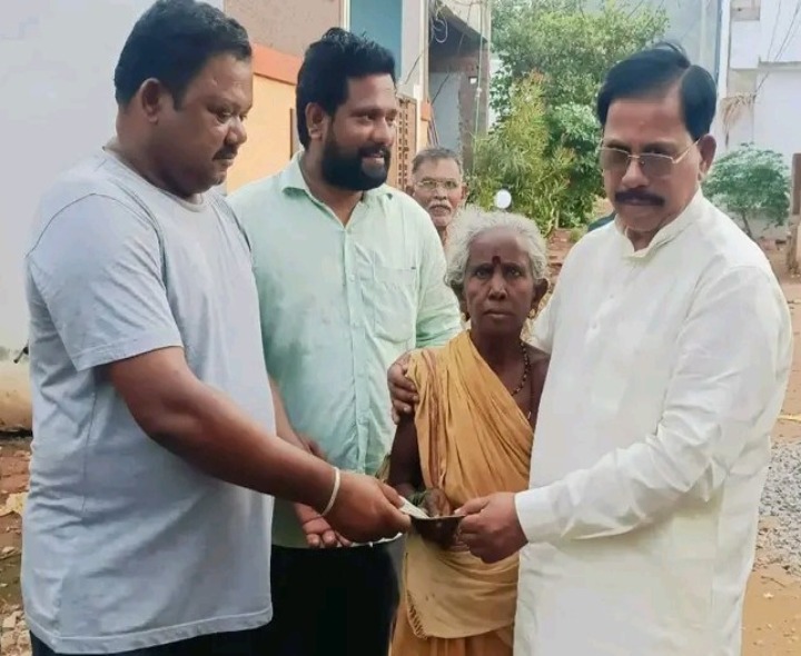 ‘ఎన్టీఆర్ భరోసా పింఛన్లు పేదలకు వరం’