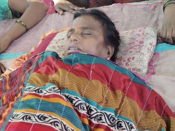రామేశ్వరం కోనేరులో జారి పడి మహిళ మృతి