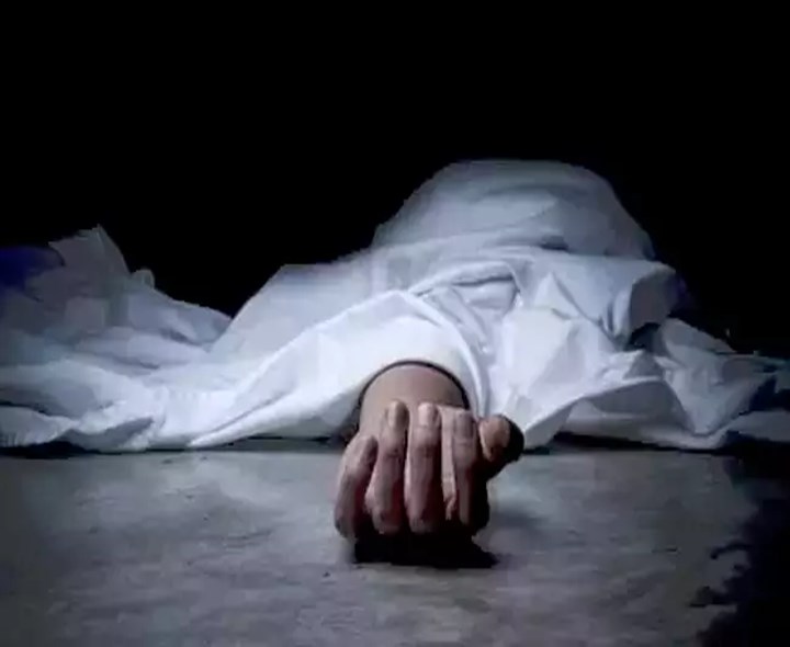 అనుమానాస్పదంగా తల్లీకూతుళ్లు మృతి