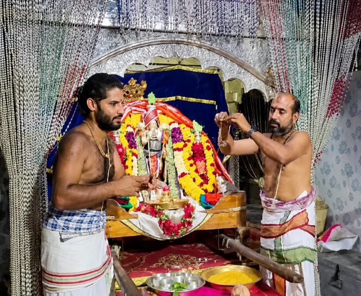 వైభవంగా సింహాద్రి అప్పన్న నిత్యకళ్యాణం
