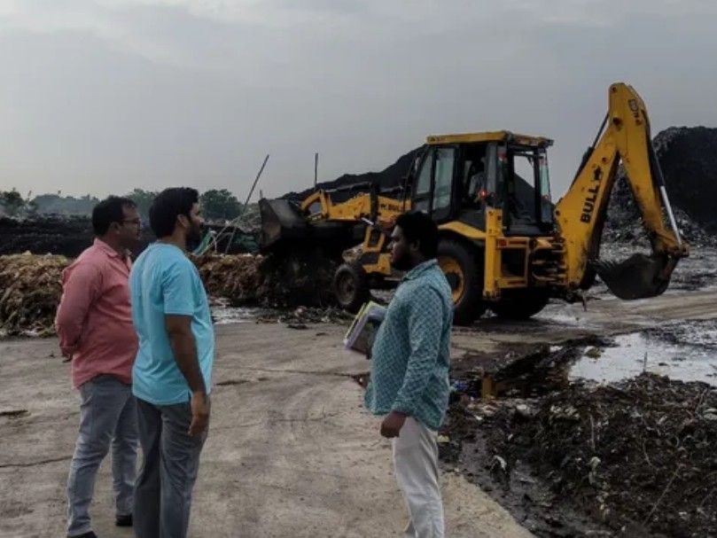 తెనాలిలో మున్సిపల్ కమిషనర్ ఆకస్మిక తనిఖీలు