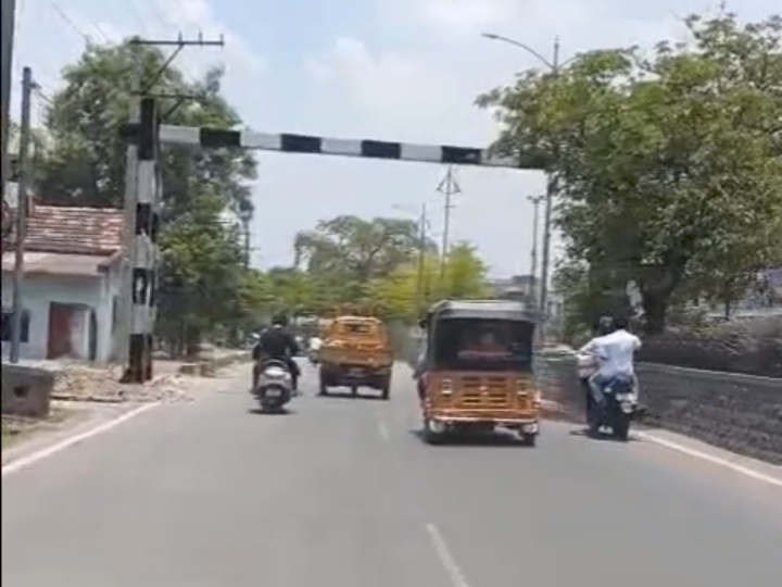 రైల్వే కమాన్ వద్ద రాకపోకలు ప్రారంభం