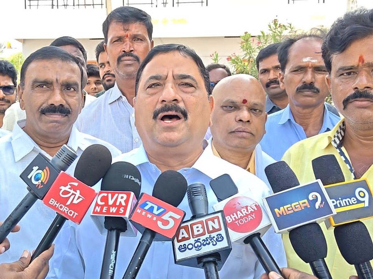 ‘కూటమి ప్రభుత్వంపై మాజీ సీఎం విషం కమ్మడం దుర్మార్గం’
