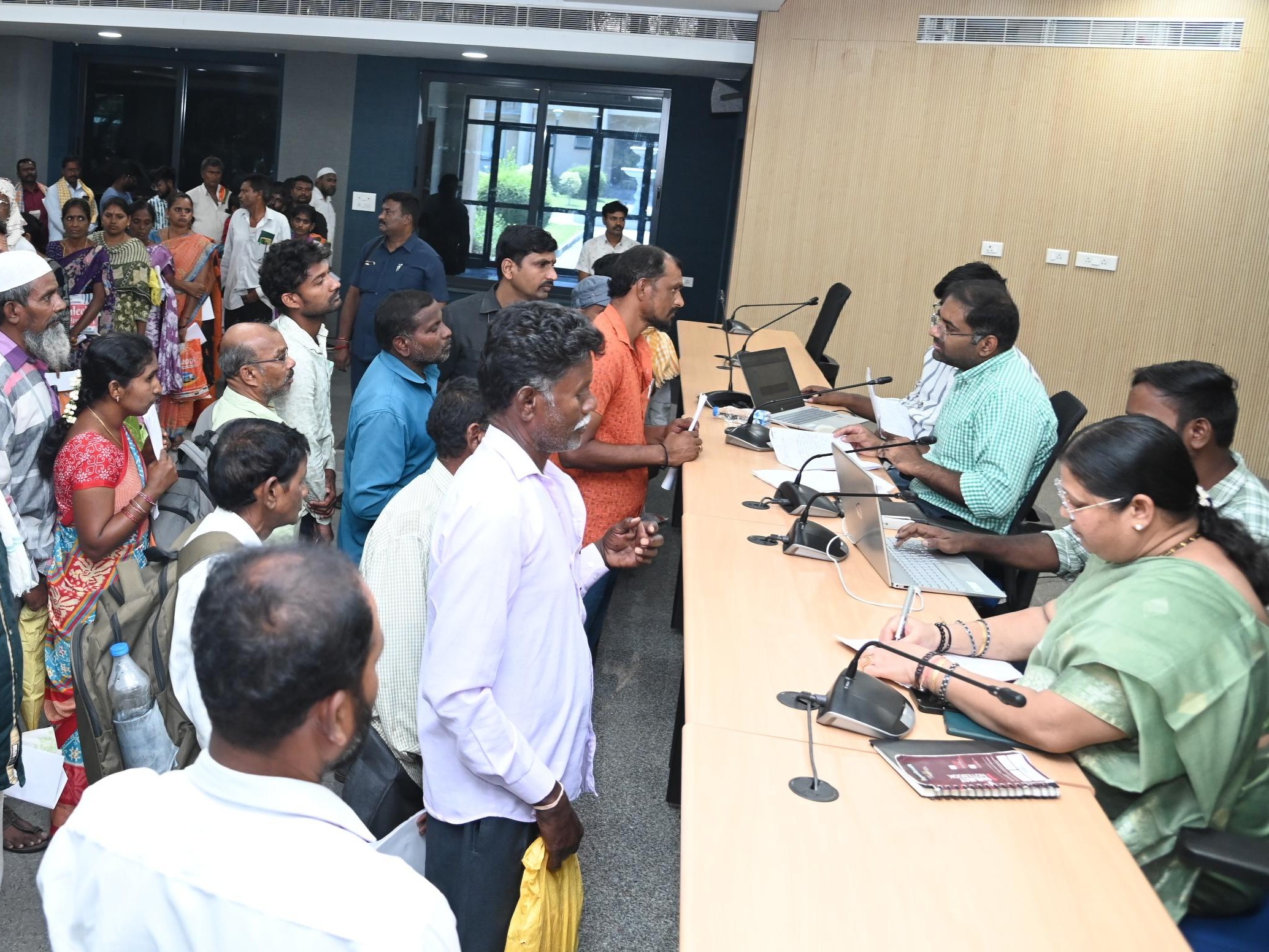 ప్రజావాణి ఆర్జీలు సత్వరమే పరిష్కరించాలి: కలెక్టర్