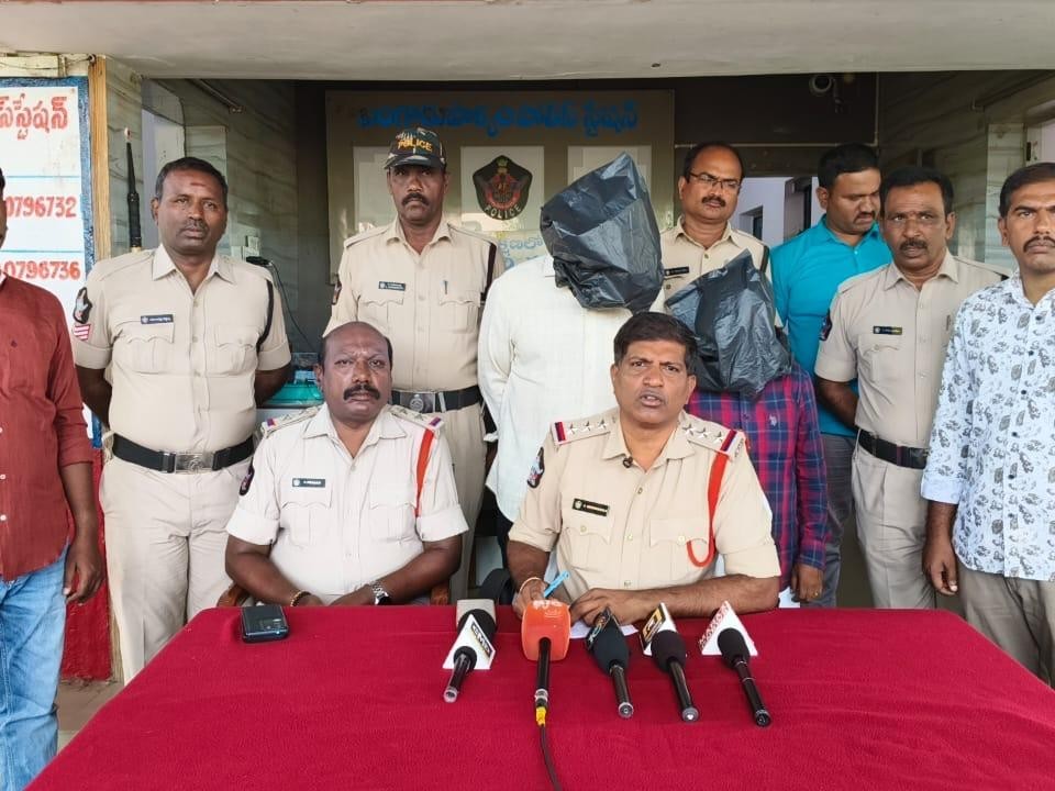 లింగ నిర్ధారణ కేసులో మరో ఇద్దరి అరెస్ట్