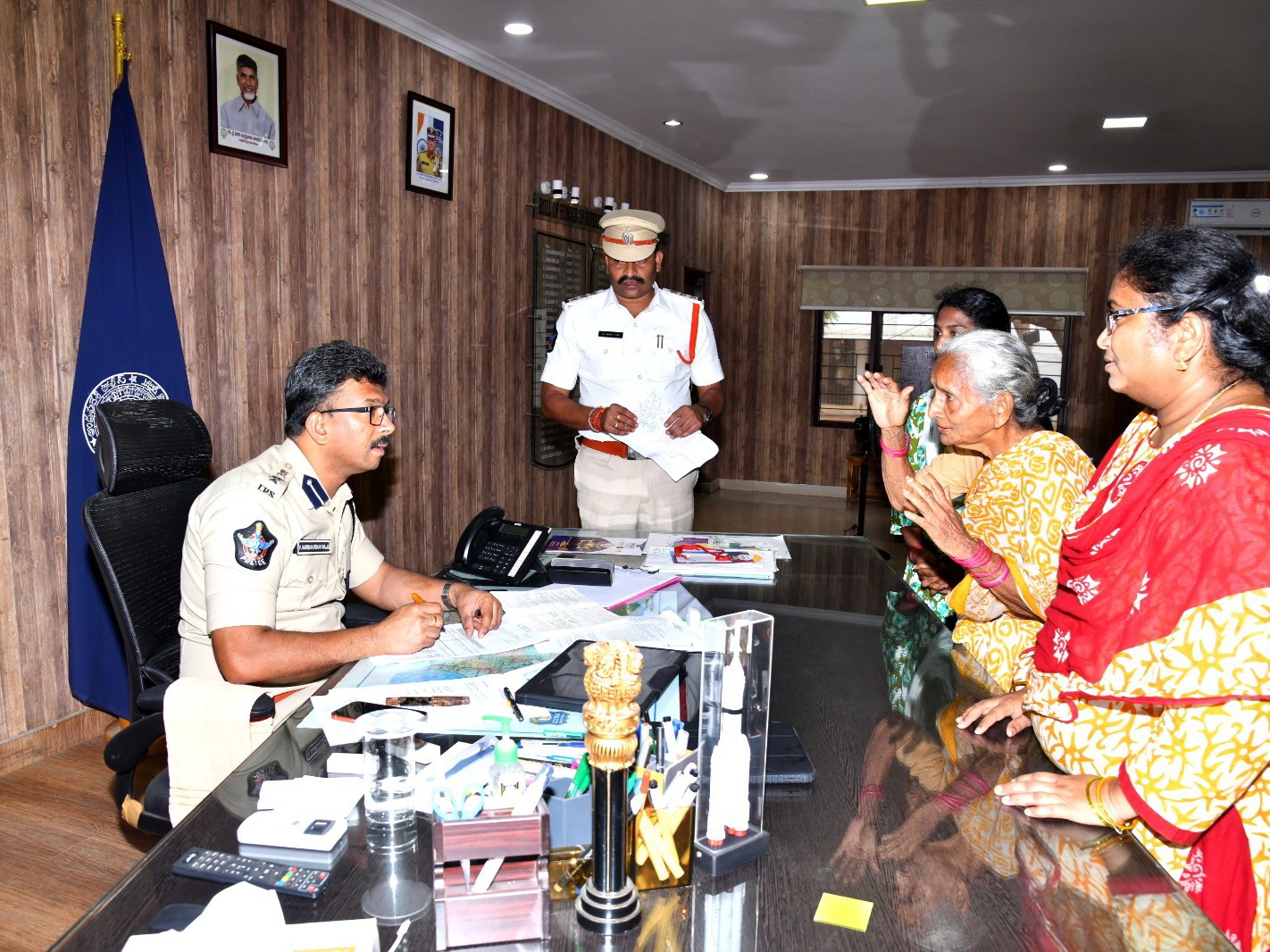 ఒంగోలులో ఎస్పీకి 78 ఫిర్యాదులు