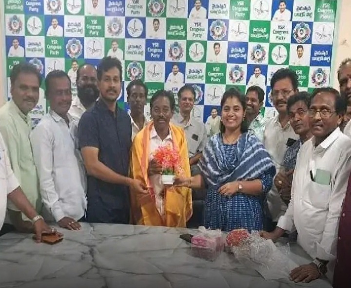 రాష్ట్ర రైతు విభాగం వైసీపీ సంయుక్త కార్యదర్శిగా మన్మథనాయుడు