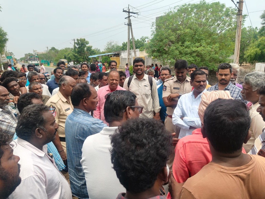 ముదిరిన స్మశాన వాటిక వివాదం