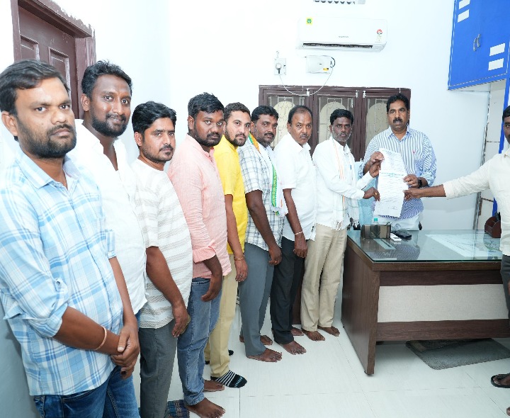 దర్గా టెండర్ స్థానికులకే ఇవ్వాలని ఎమ్మెల్యేకు వినతి