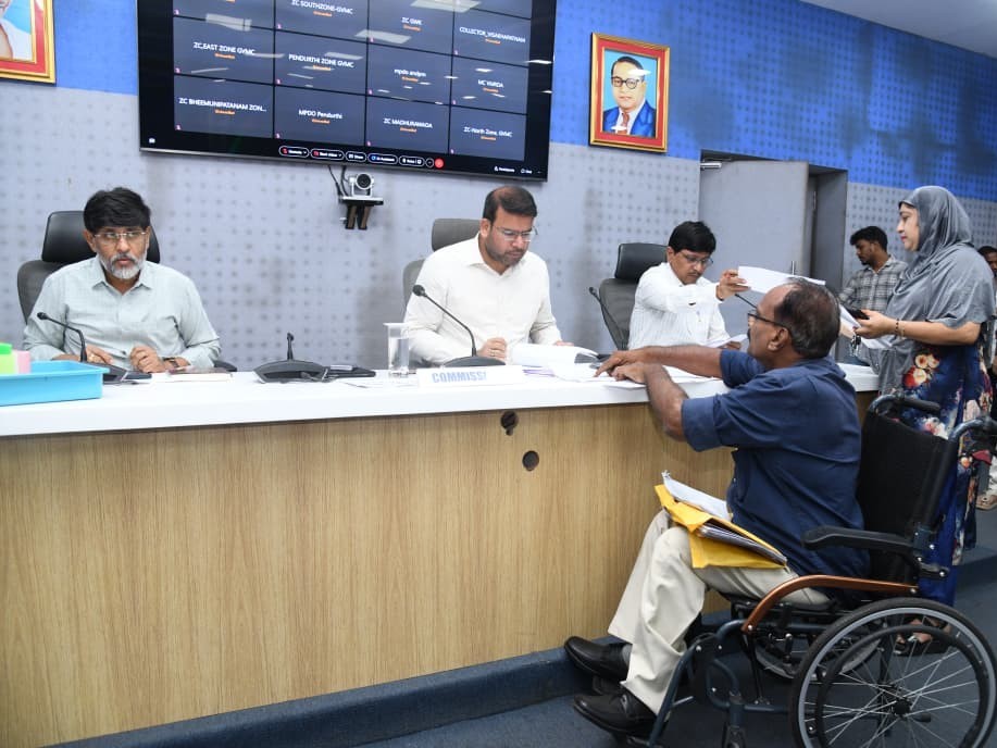 జీవీఎంసీ PGRSలో 120 వినతులు