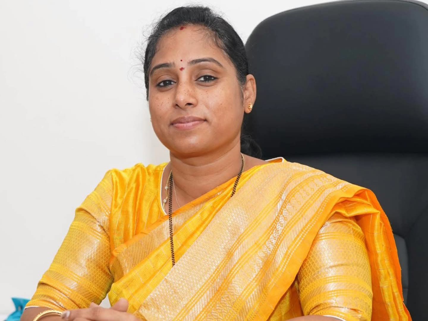 రేపు గుంటూరులో మెగా జాబ్ మేళా: MLA మాధవి