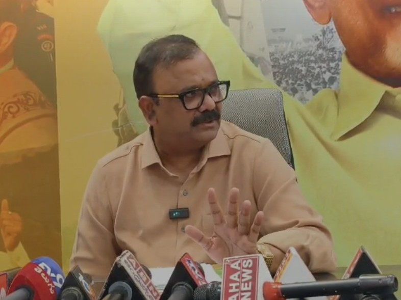 జగన్ స్వార్థ రాజకీయాలతోనే రాష్ట్రానికి అరిష్టం: ఎమ్మెల్యే