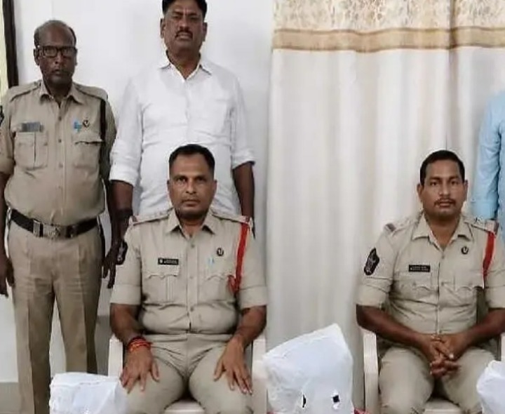 అంతర్రాష్ట్ర దొంగల అరెస్ట్