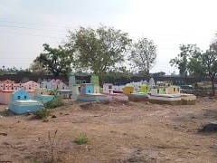 స్మశాన వాటిక వివాదం: ఇరువర్గాల ఘర్షణ!