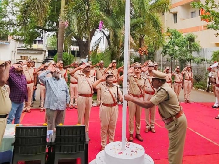 ఎస్పీ కార్యాలయంలో ఘనంగా ఆవిర్భావ వేడుకలు