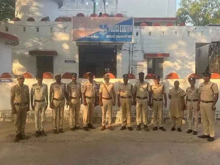 పోలీస్ స్టేషన్ లో ఘనంగా తెలంగాణ ఆవిర్భావ దినోత్సవం