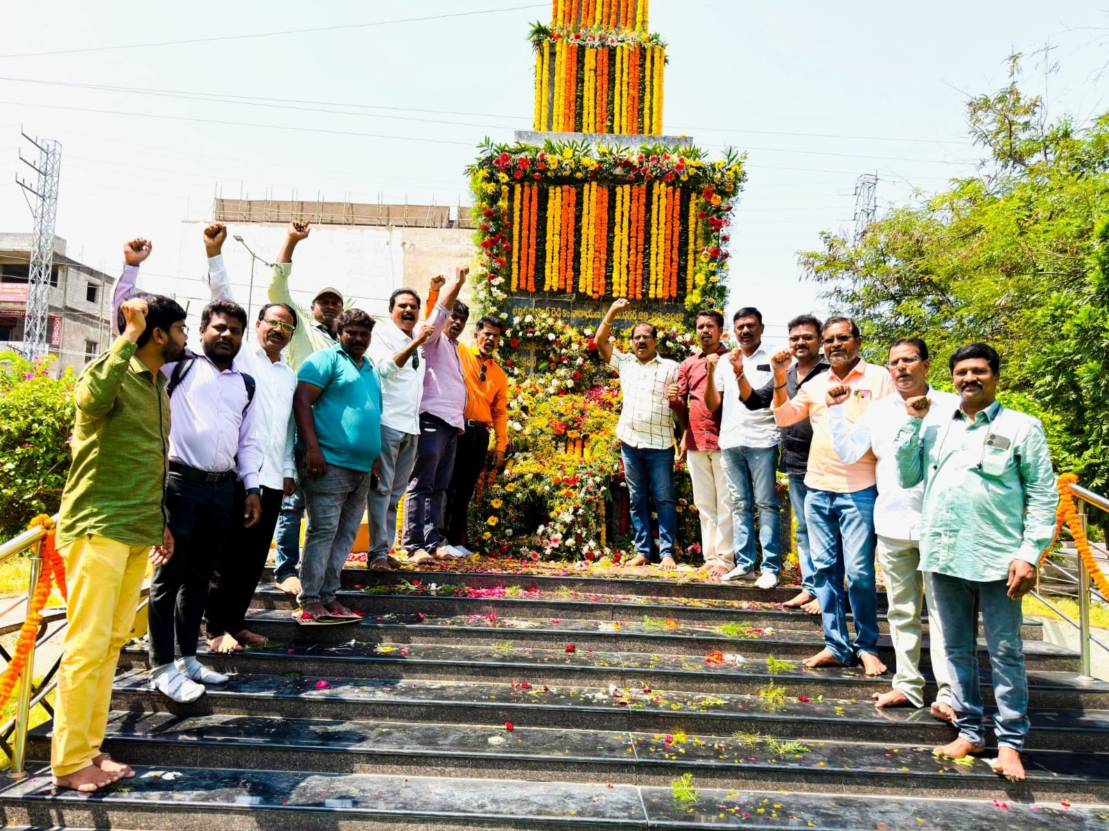 అమరులకు నివాళులు అర్పించిన పాలమూరు జర్నలిస్టులు