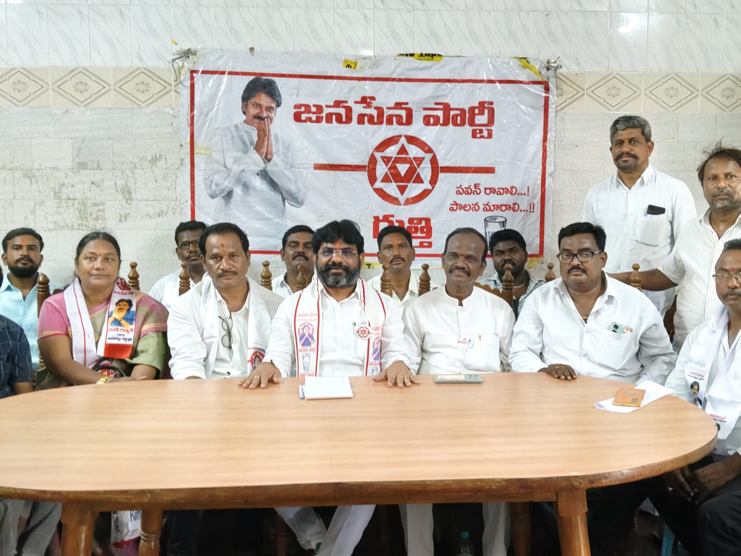 ‘పవన్ కళ్యాణ్‌పై అనుచిత వ్యాఖ్యలు చేస్తే సహించేది లేదు’