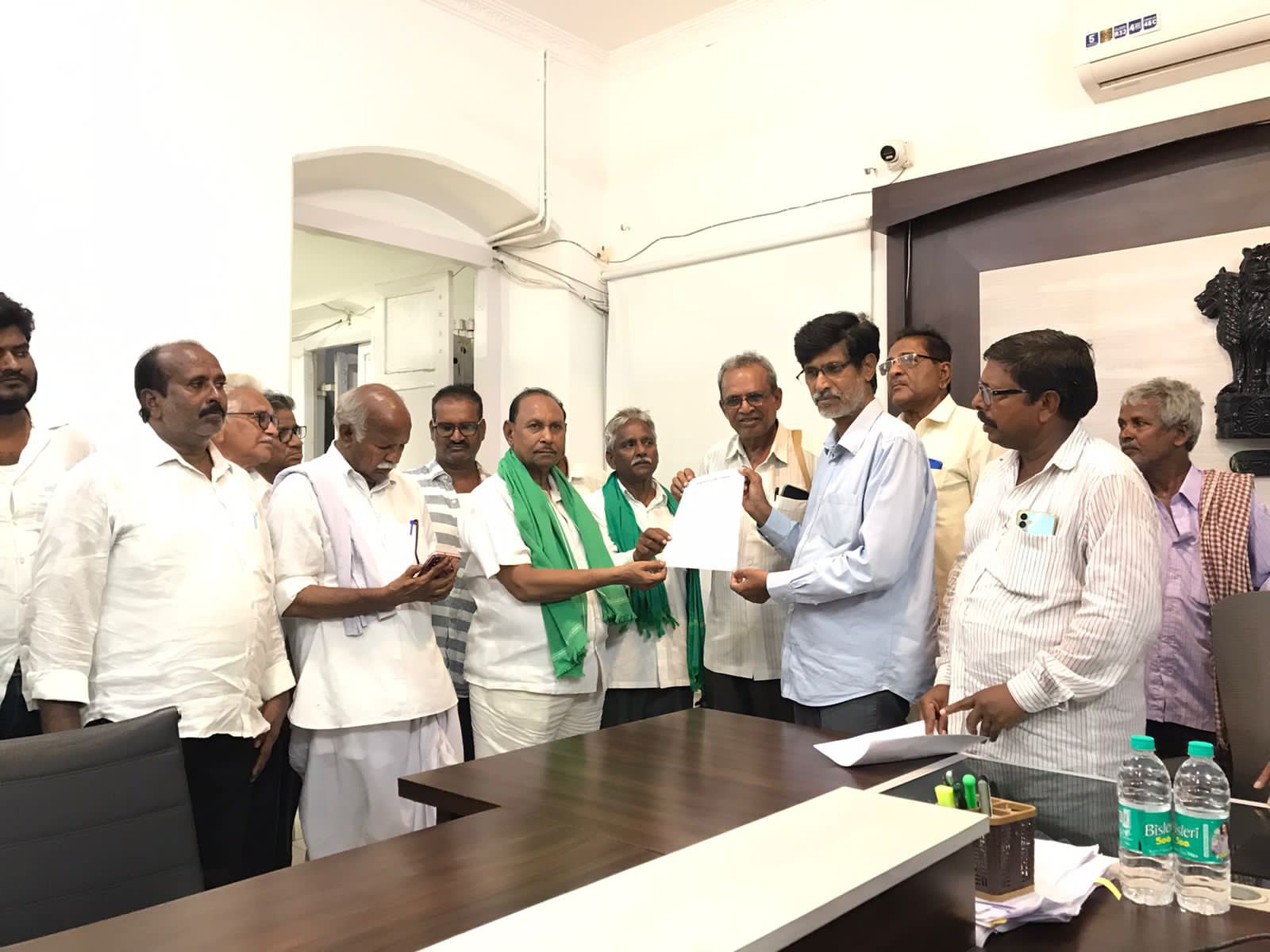 చలో దుగ్గిరాలకు పసుపు రైతుల పిలుపు!