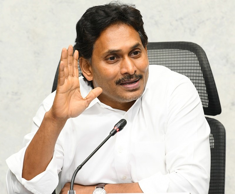 అమరావతిపై జగన్ సంచలన వ్యాఖ్యలు